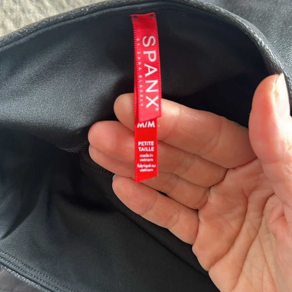 Spanx faux leather leggings - Picture 2 of 6